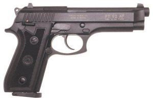 Pistole sam. Taurus, Model: PT-92, Ráže: 9mm Luger, 17+1 ran, 5" hlaveň, černá
