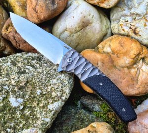 zavírací nůž Dachs Knives, GENTLEMAN 3 Titan, šedý